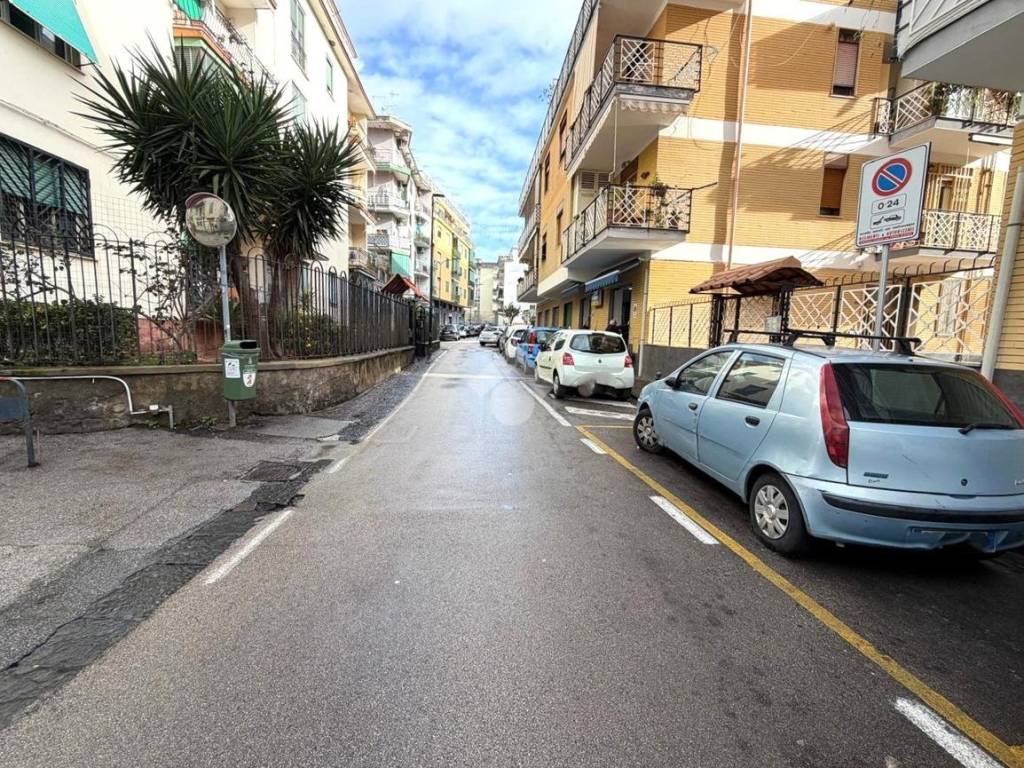 Appartamento a Portici in Via Paladino, 17 - Foto 3