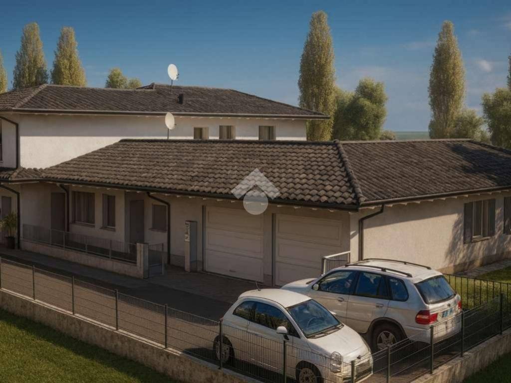 Villetta a schiera a Caravaggio in Piazza A. Locatelli, 7 - Foto 4