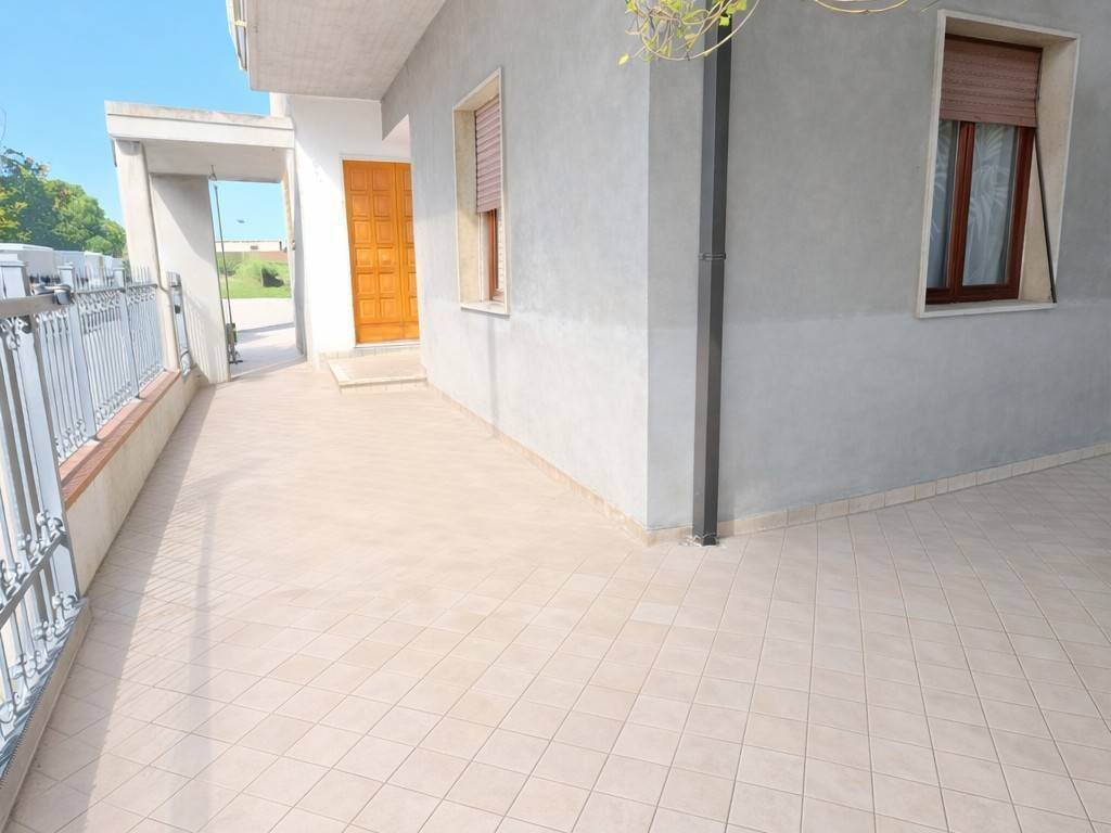 Appartamento a San benedetto del tronto in Via del Gabbiano, 12 - Foto 2