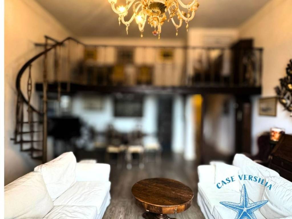 Appartamento a Viareggio in Viale Giosuè Carducci, 73 - Foto 3