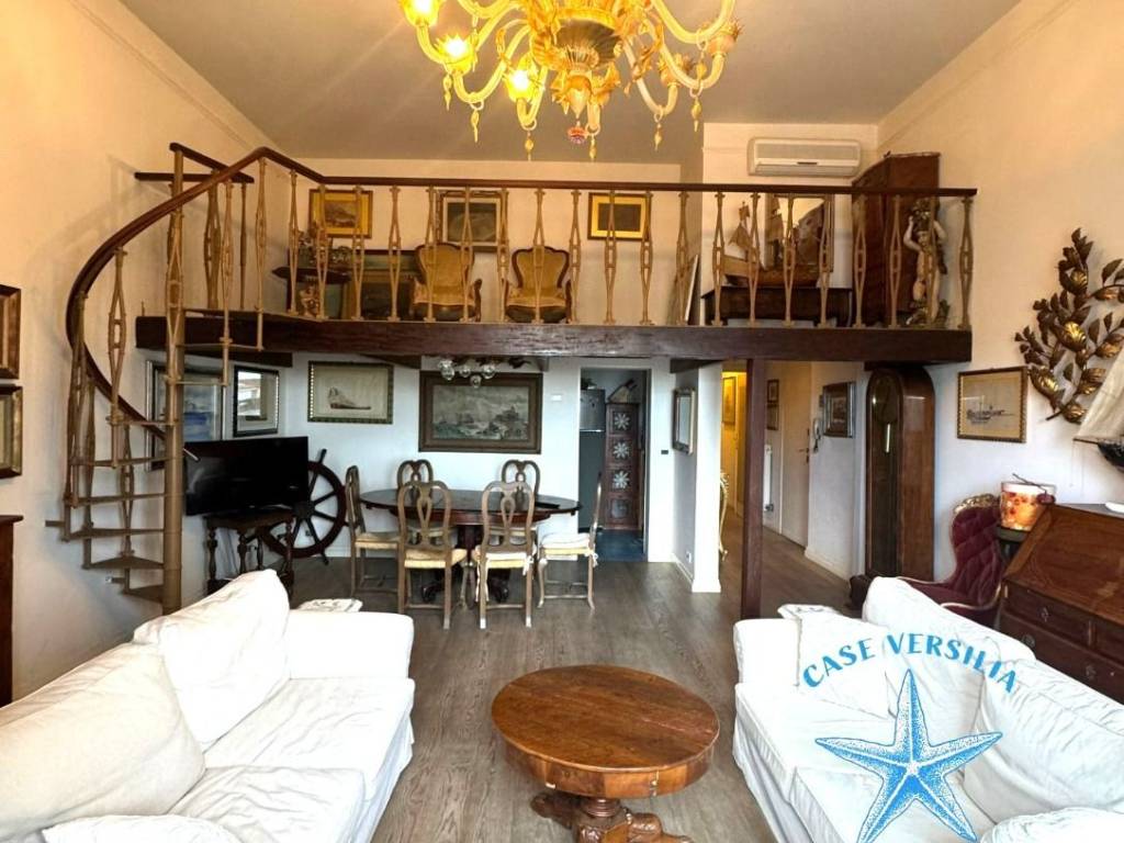 Appartamento a Viareggio in Viale Giosuè Carducci, 73 - Foto 4