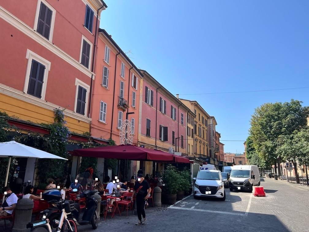 Appartamento a Bologna in Piazza Ulisse Aldrovandi, 15 - Foto 2