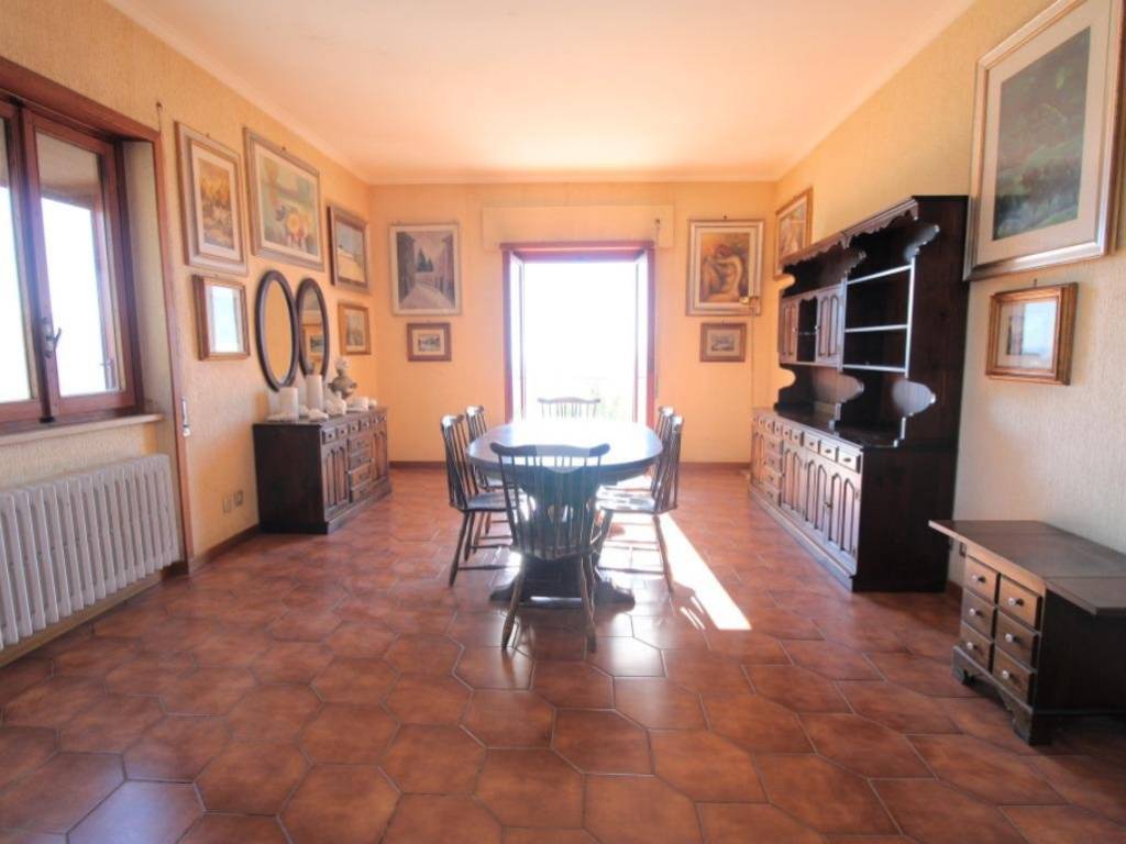 Casa indipendente a Montopoli di sabina in PIAZZA VITTORIO VENETO, 2 - Foto 3
