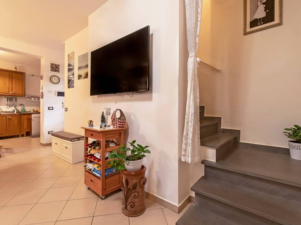 Casa indipendente a Serravalle pistoiese in Via Dante Alighieri - Foto 2