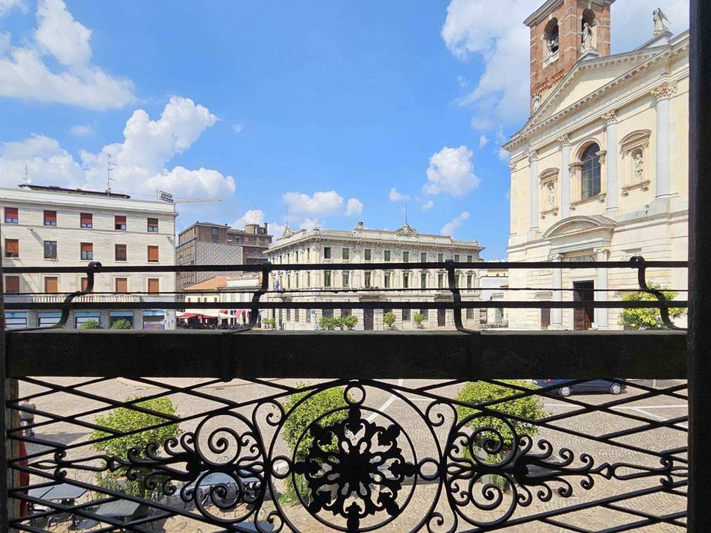Immobile a Gallarate in VIA PRETURA, 2 - Foto 2