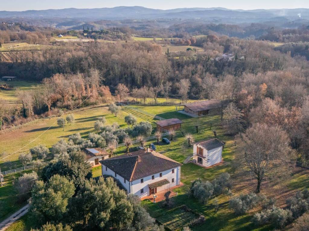 Rustico / casale a Terranuova bracciolini in Via Fratta - Foto 2