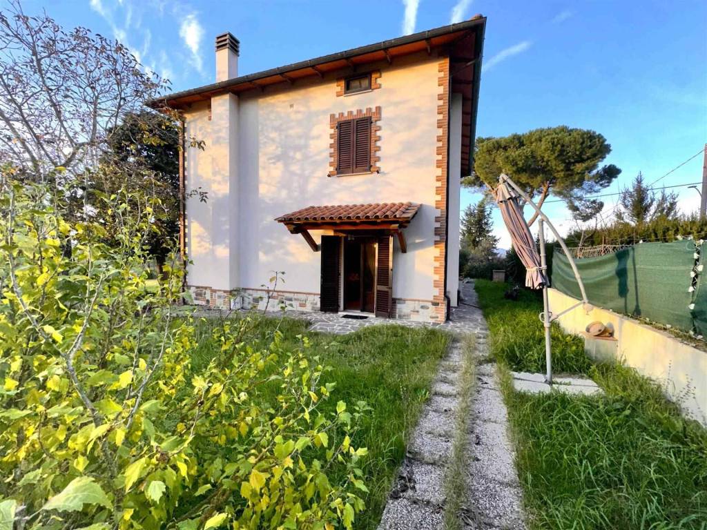 Casa indipendente a Castiglione del lago - Foto 4
