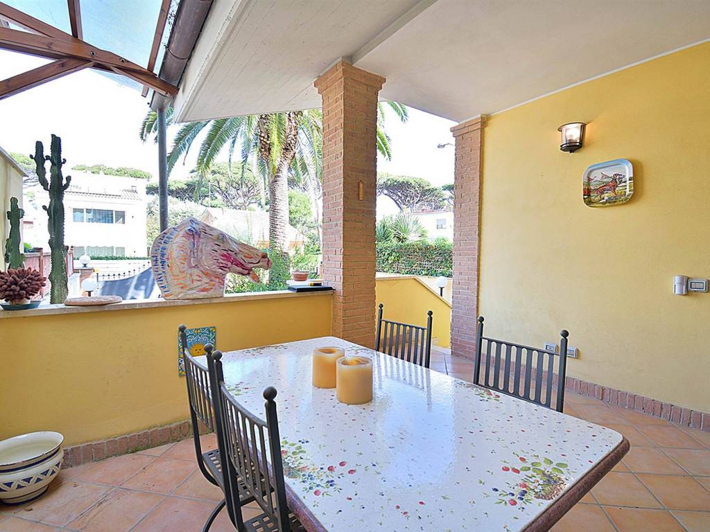 Villa a Fiumicino in Via Castellammare, 88 - Foto 4