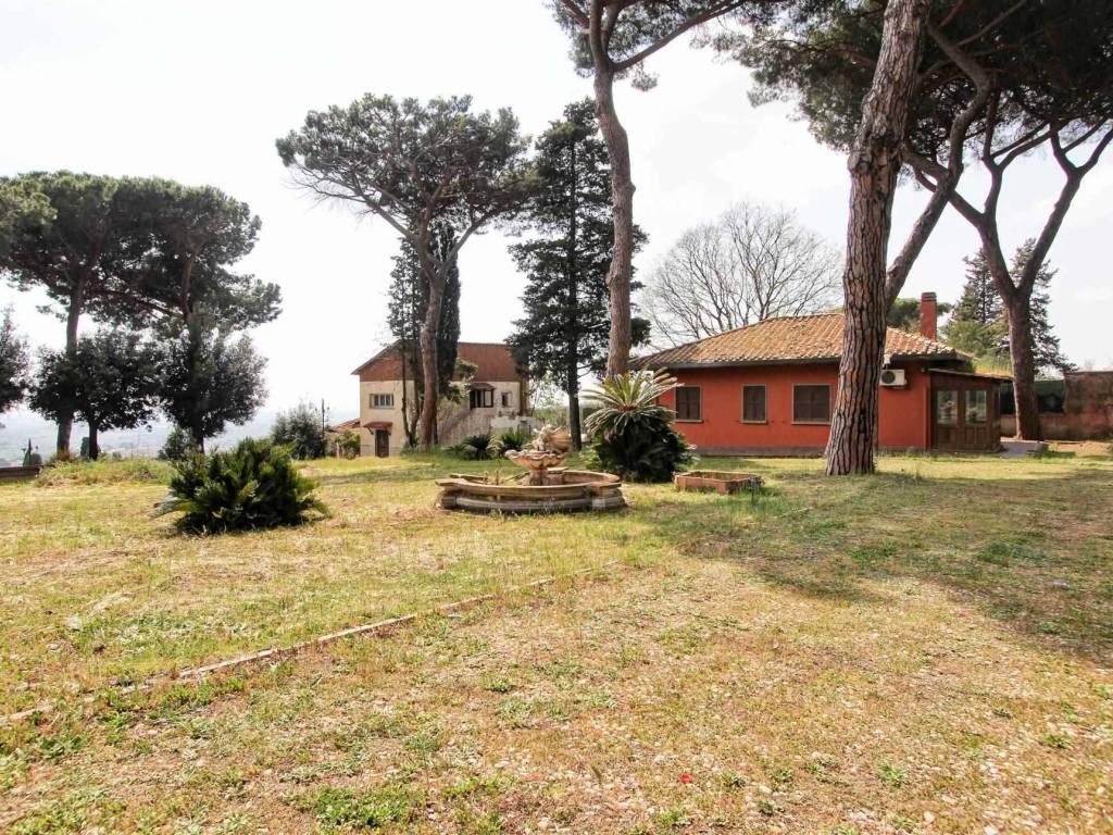 Villa a Ariccia in via Pagliarozza - Foto 5