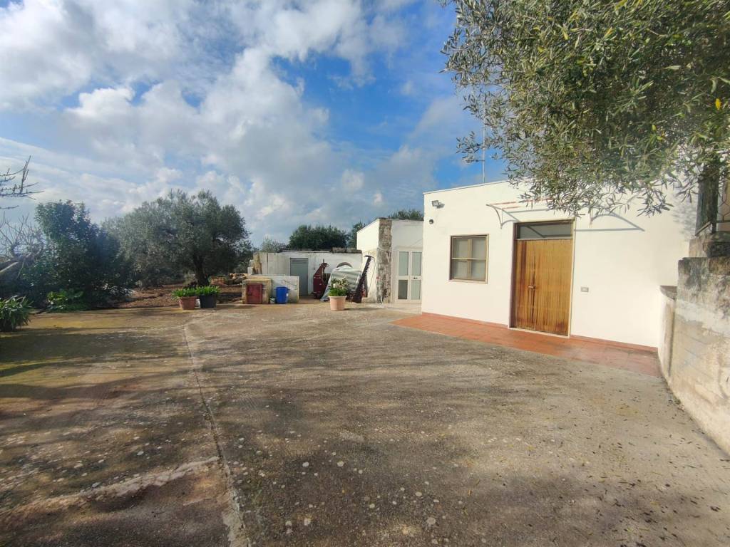 Casa indipendente a Monopoli in CONTRADA IMPALATA - Foto 5