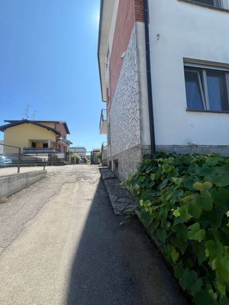 Casa indipendente a Gallarate in Via Varese, 91 - Foto 4