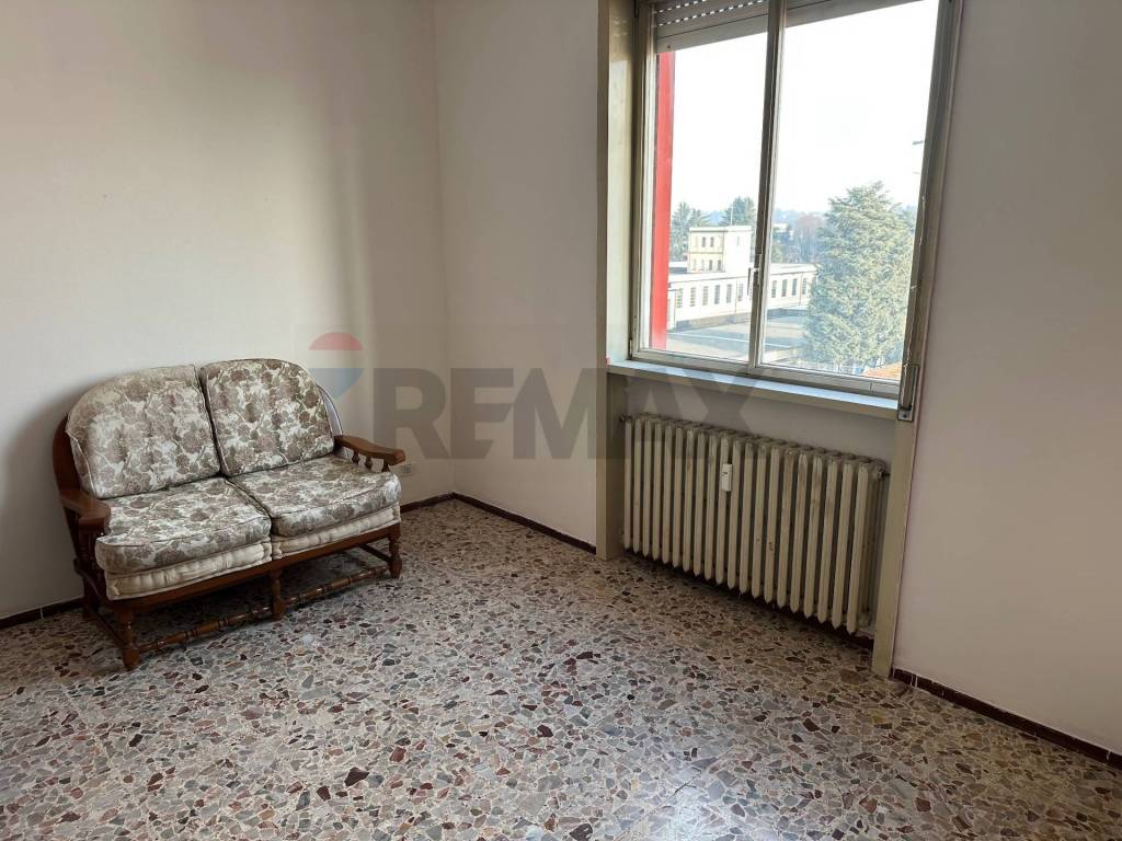 Appartamento a Gallarate in Via Calabria, 4 - Foto 4