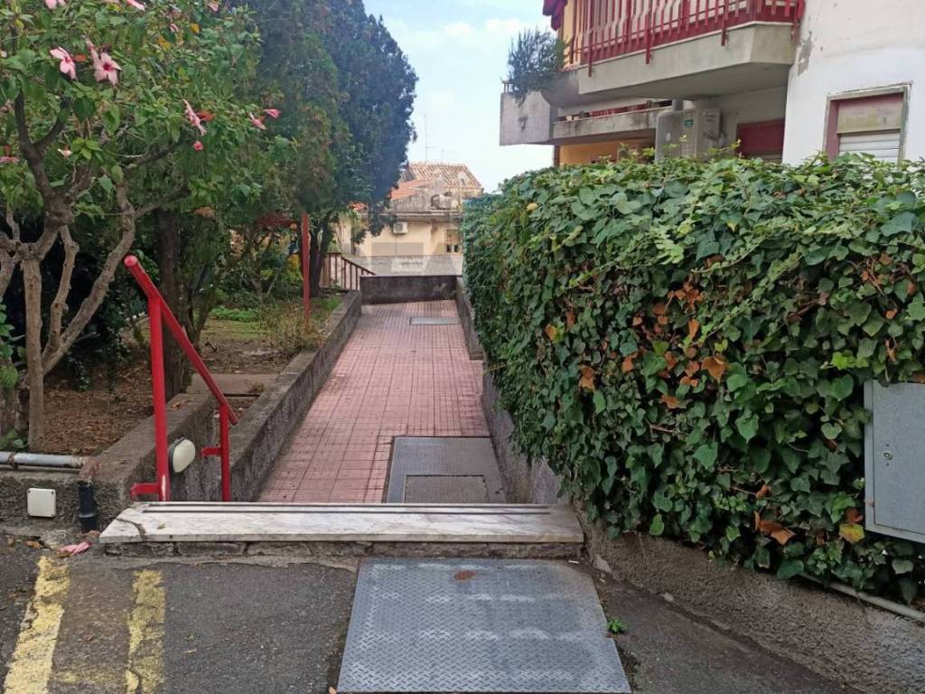Appartamento a Aci castello in VIA SAN GREGORIO, 18 - Foto 2