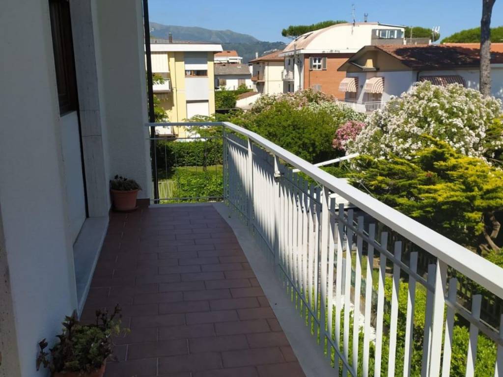 Appartamento a Camaiore in Via dei Pioppi, - Foto 3