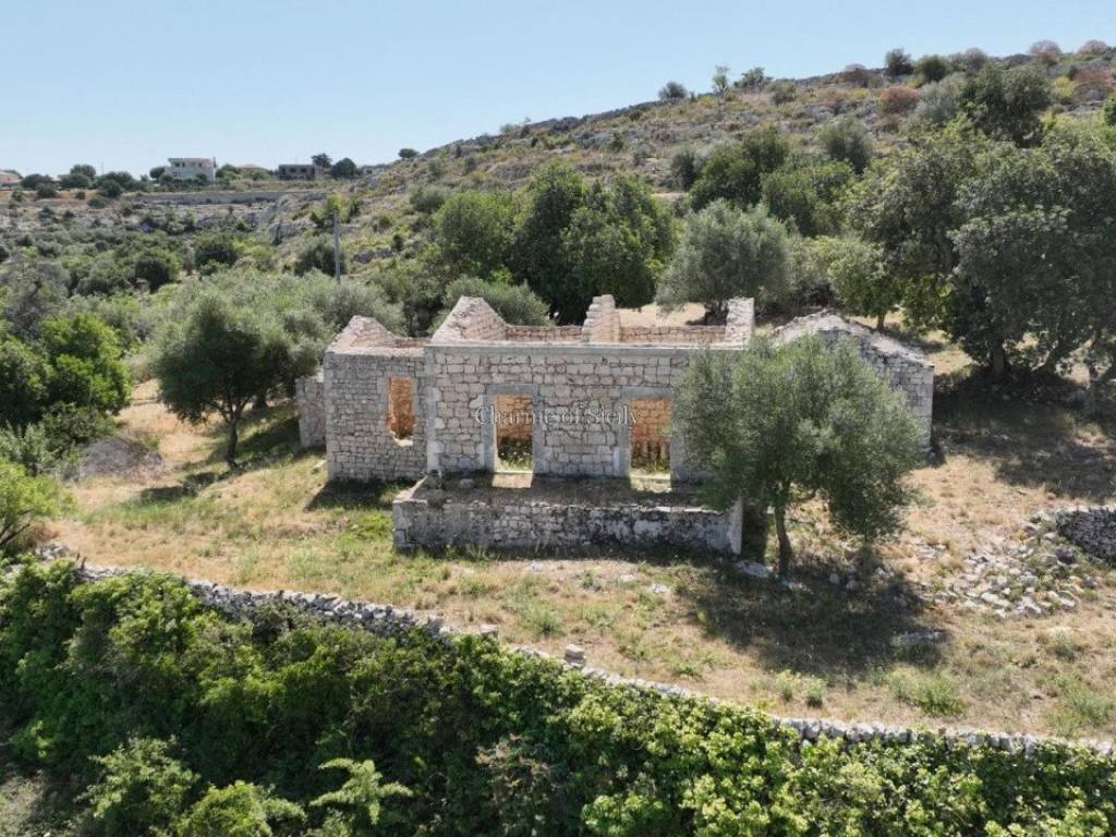 Casa indipendente a Modica in Via Comunale San Giuliano Macallè Sant'Elena - Foto 5