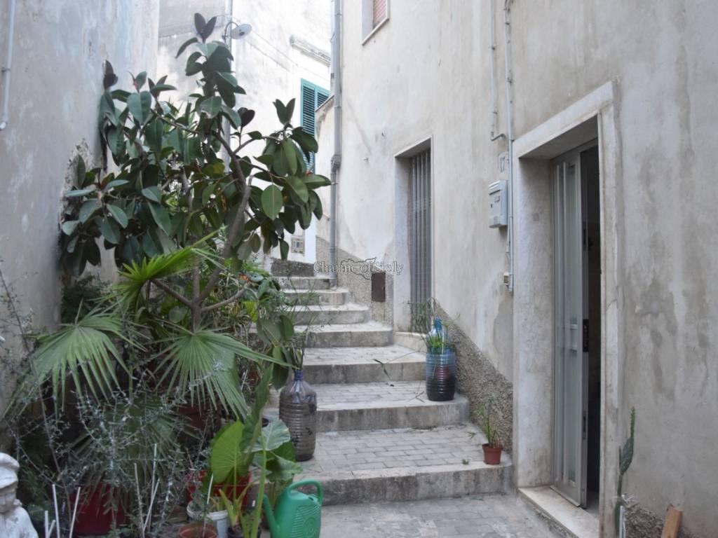 Casa indipendente a Modica in Via Ascenzo - Foto 2