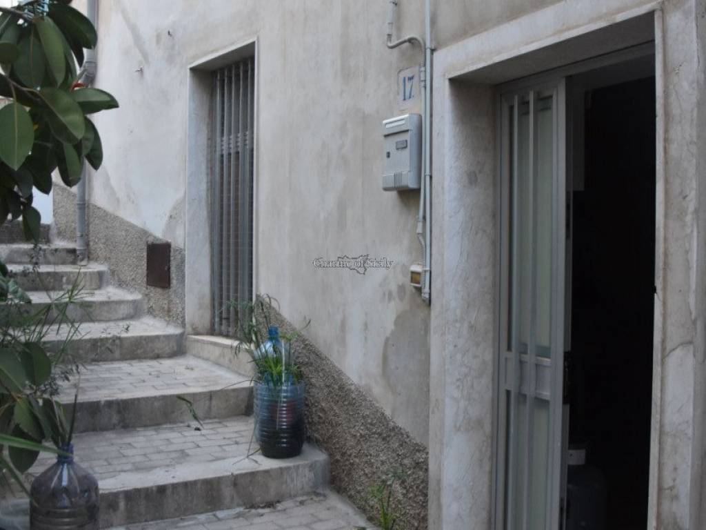 Casa indipendente a Modica in Via Ascenzo - Foto 3