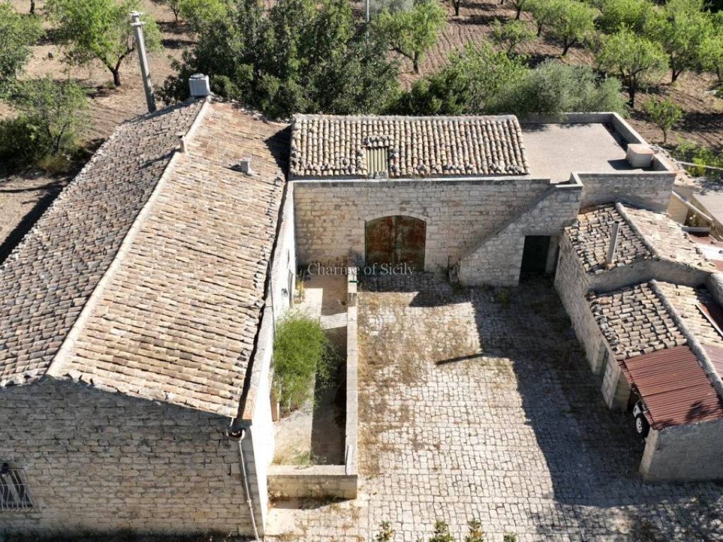 Casa indipendente a Modica in C.DA MARGIONE - Foto 3