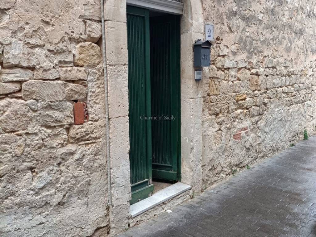 Casa indipendente a Modica in vico garaffa n. 2 - Foto 2