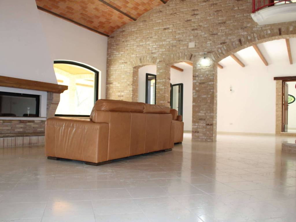 Villa a Campli in via della Madonna - Foto 2