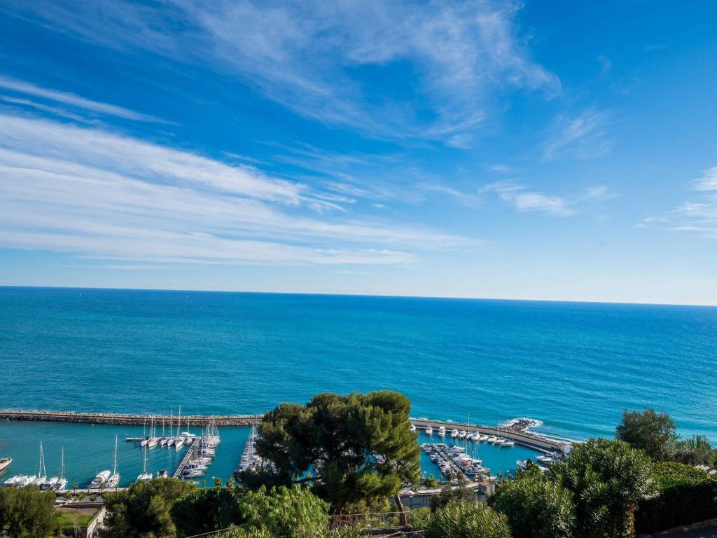 Appartamento a San lorenzo al mare in Via Terre Bianche, 66 - Foto 2