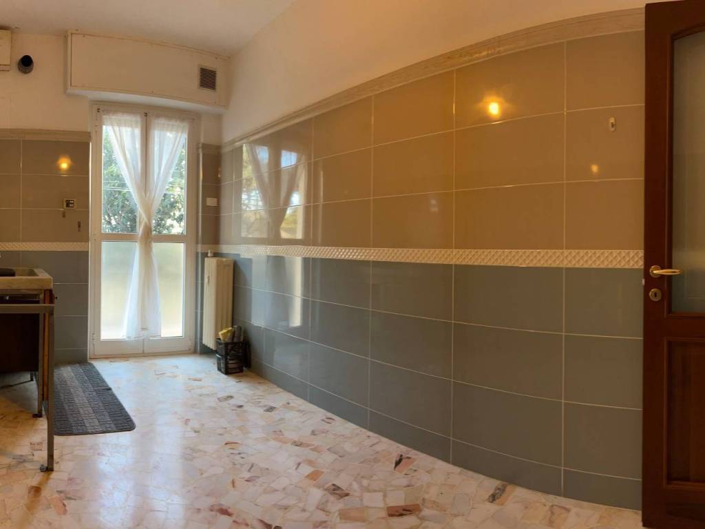 Appartamento a Savona in Via Crocetta - Foto 4