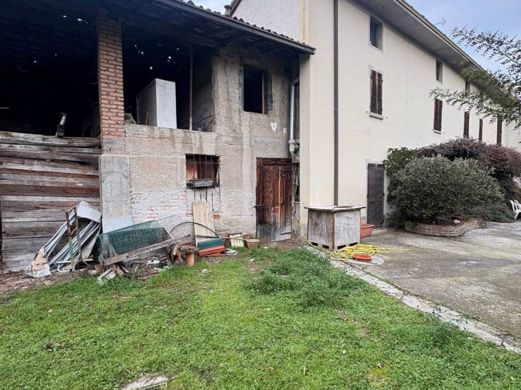 Casa indipendente a Montichiari in Via Giuseppe Guerzoni - Foto 2