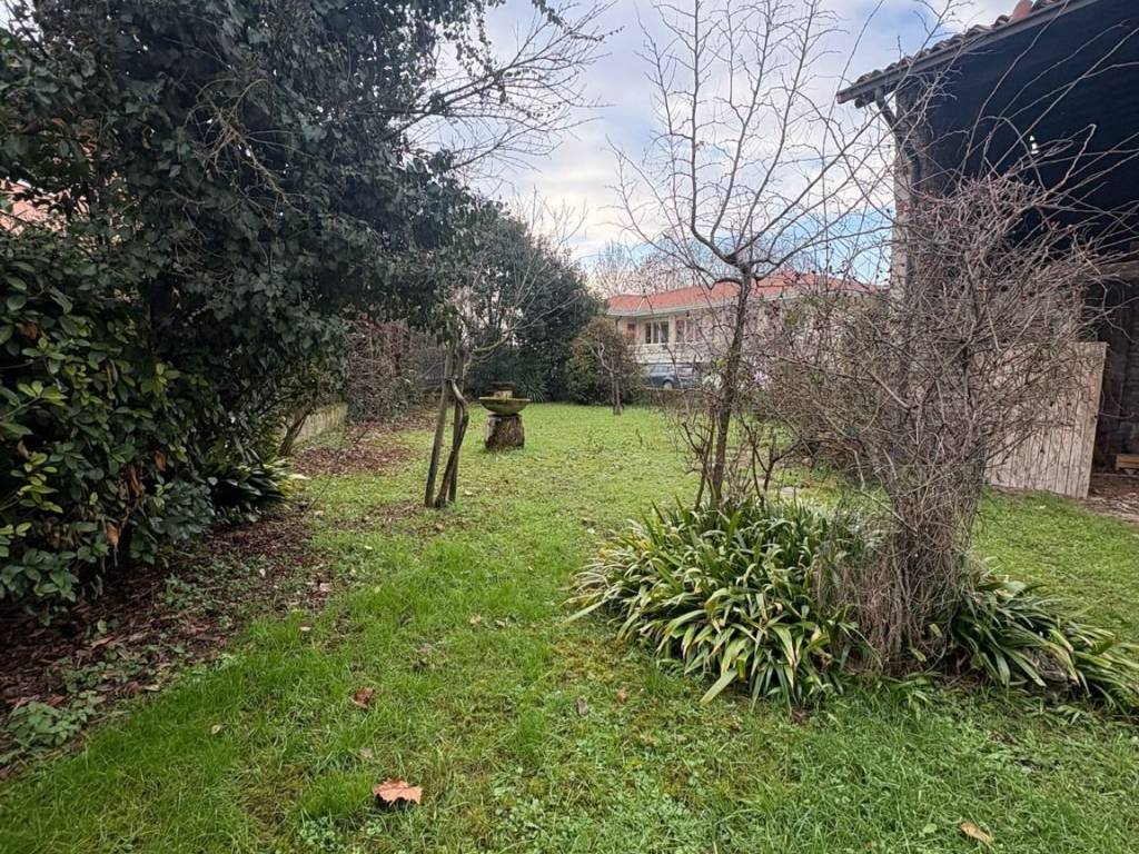 Casa indipendente a Montichiari in Via Giuseppe Guerzoni - Foto 4