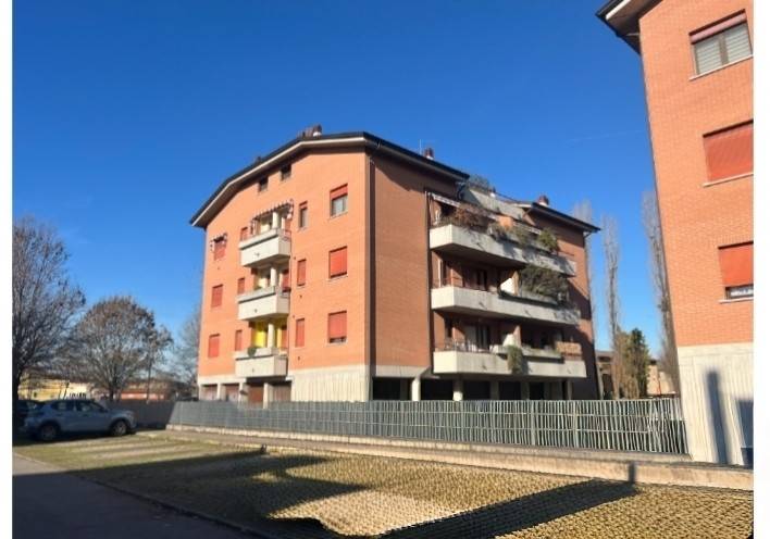 Appartamento a Reggio emilia in VIA PARACELSO, 7 - Foto 2