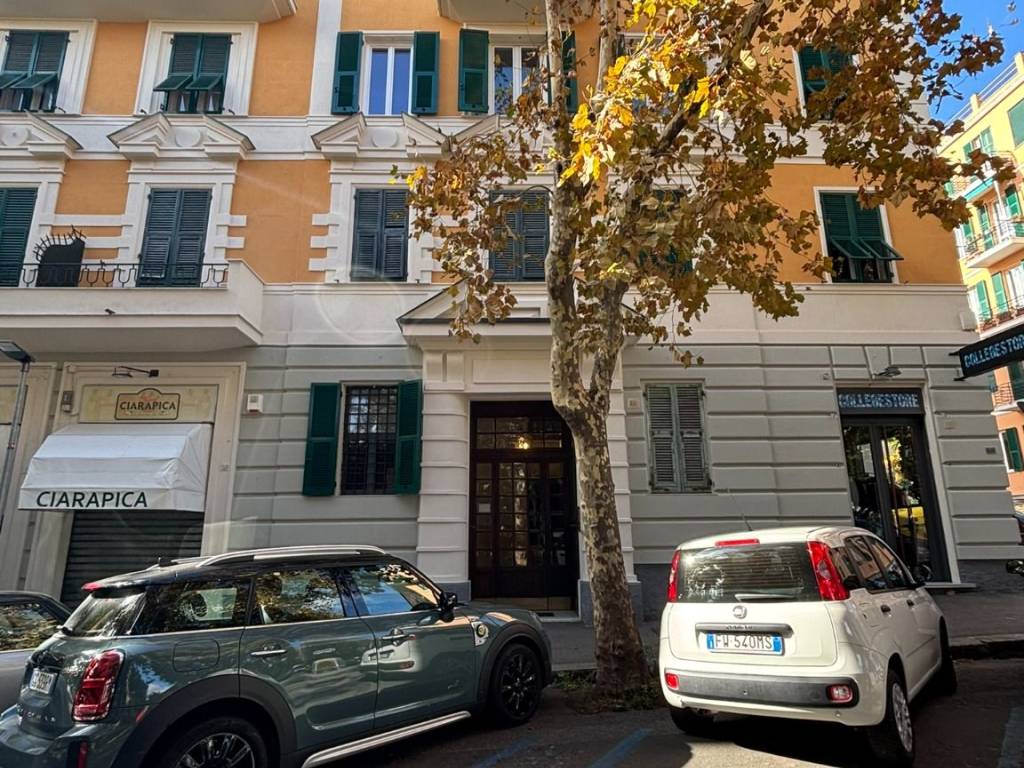 Appartamento a Genova in Via Francesco Domenico Guerrazzi, 12 - Foto 3