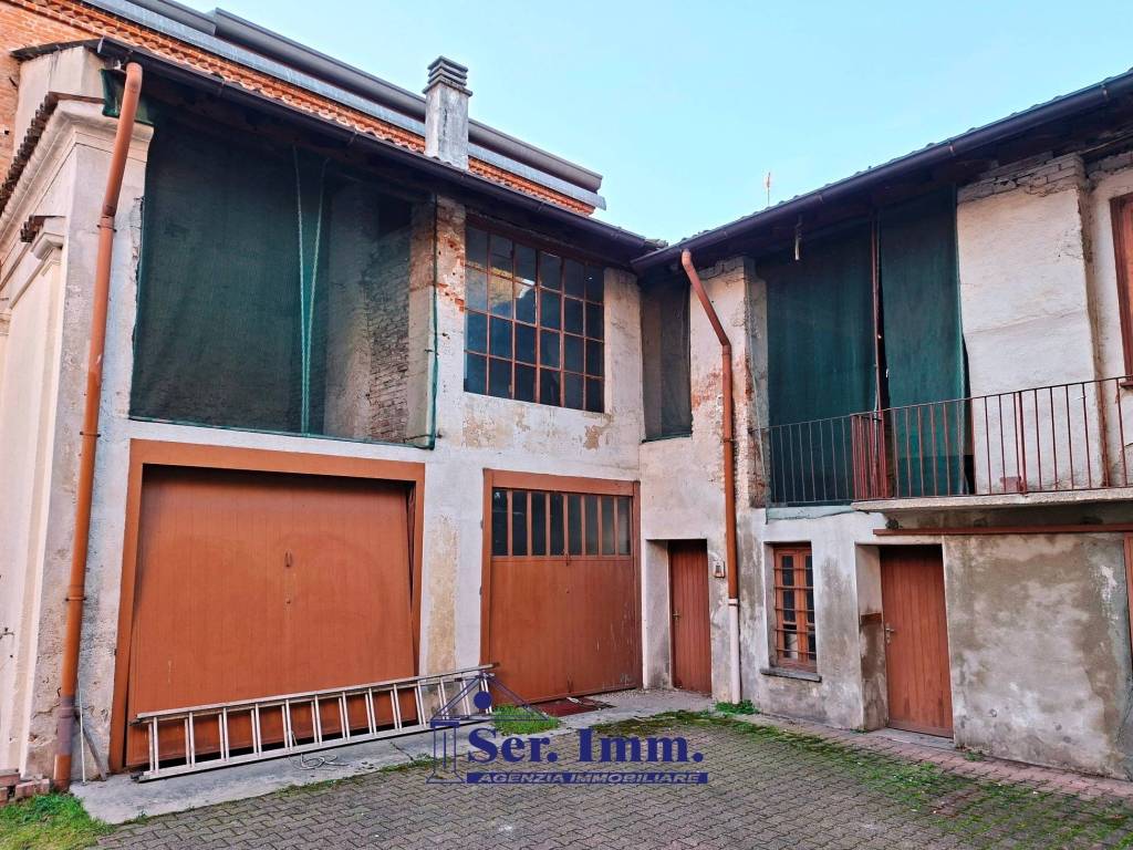 Villa a Magenta in Piazza Liberazione, 21 - Foto 4