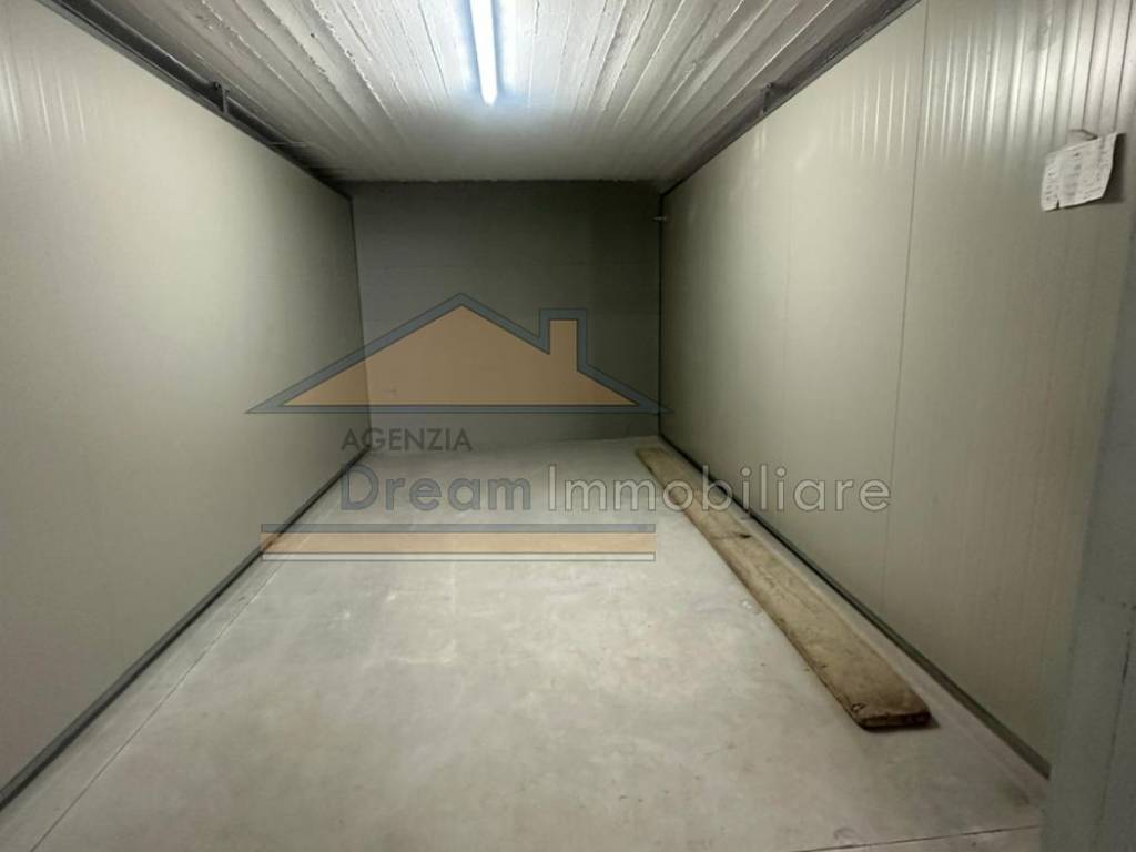 Box / garage a Giugliano in campania in Via Madonna delle Grazie - Foto 5