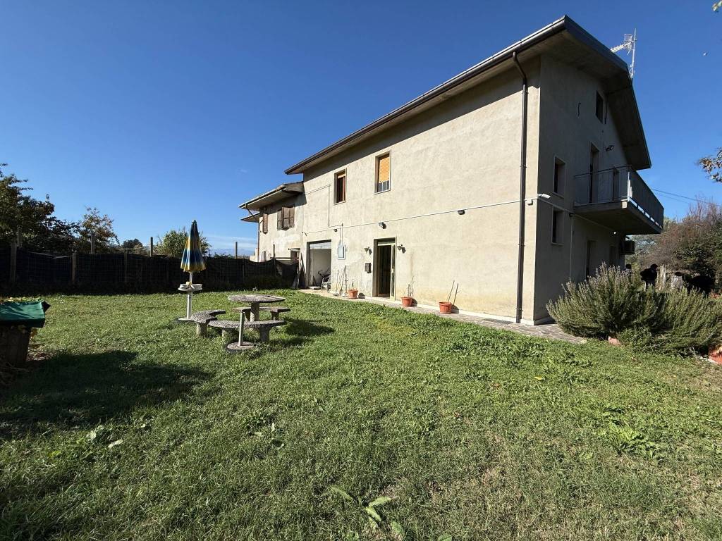 Casa indipendente a Controguerra in Contrada Piane Tronto - Foto 2