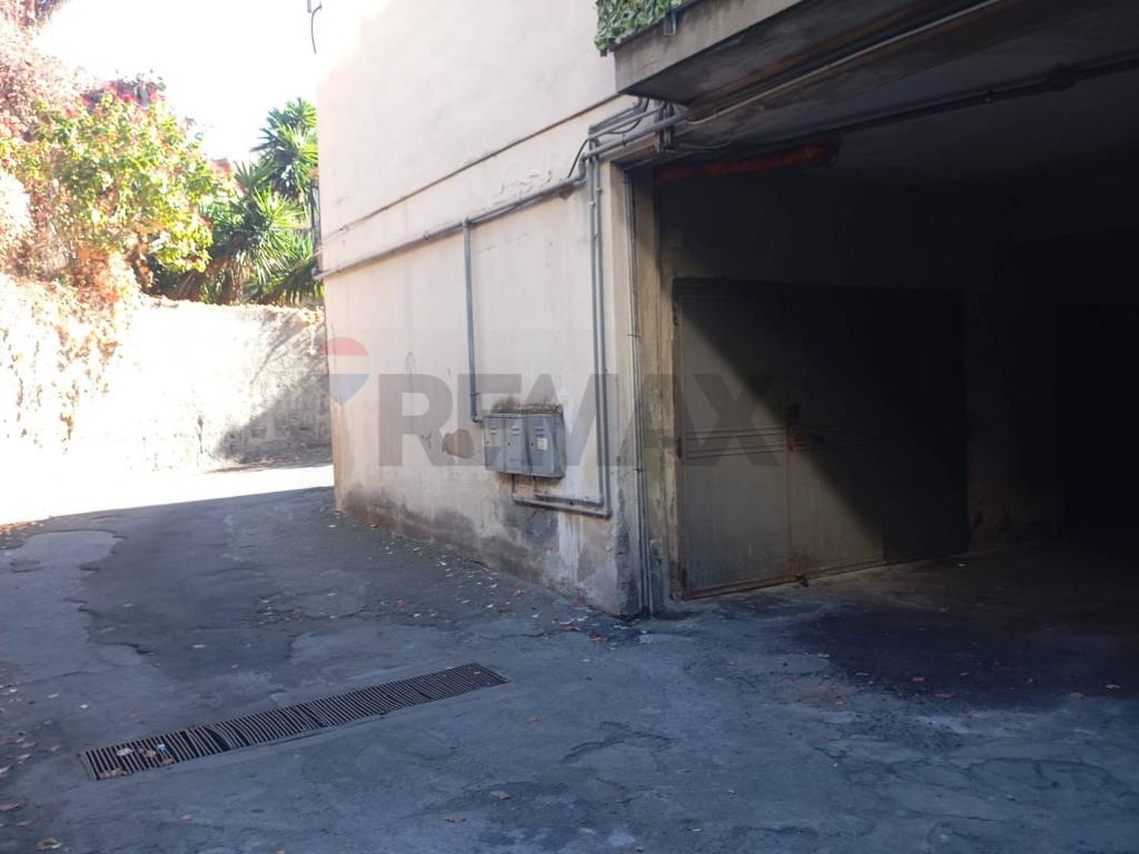 Box / garage a Catania in Via Masaniello, 28 - Foto 4