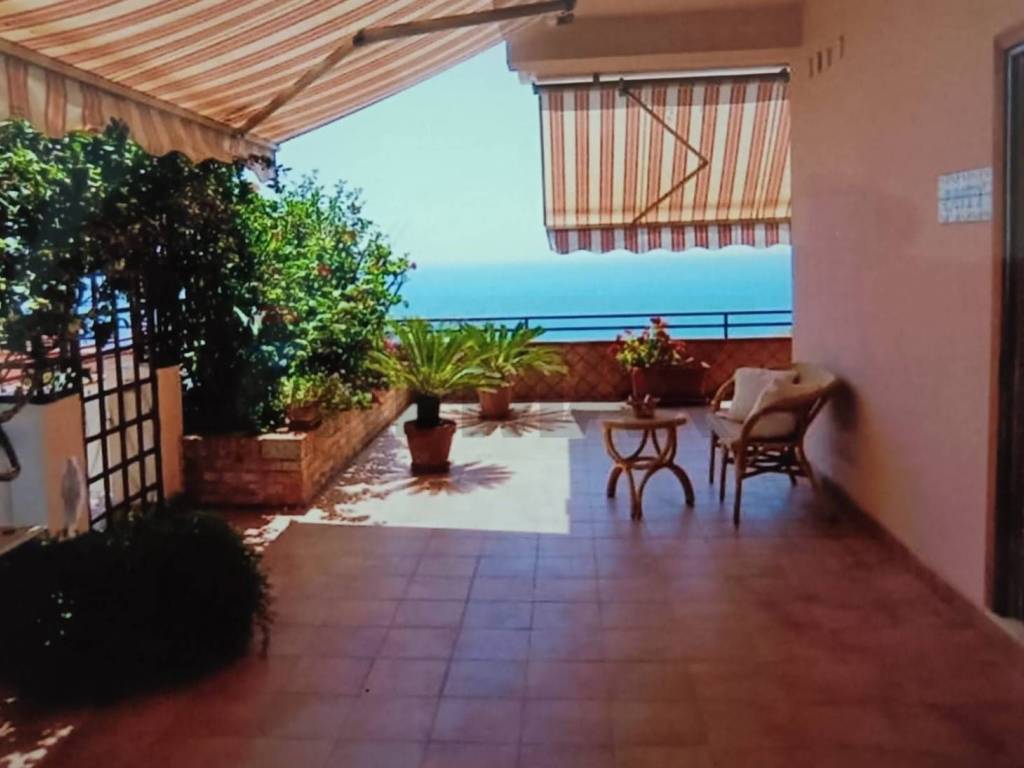 Appartamento a Letojanni in Contrada Sillemi - Foto 2