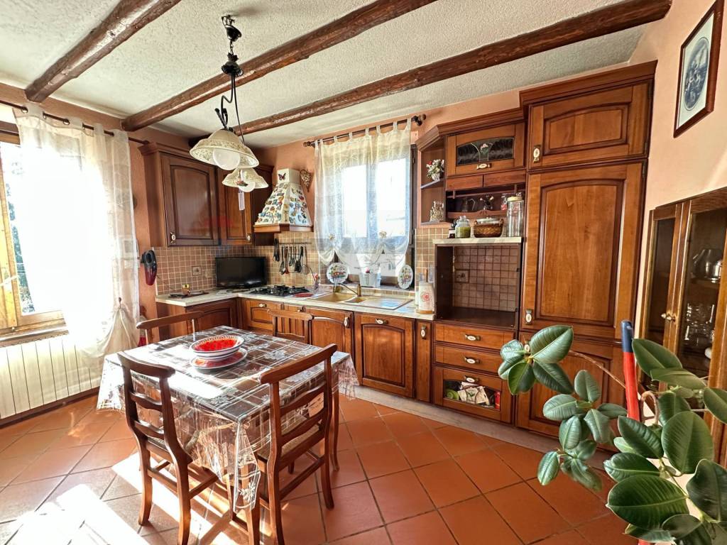 Appartamento a Arcisate in via trieste, 9 - Foto 5