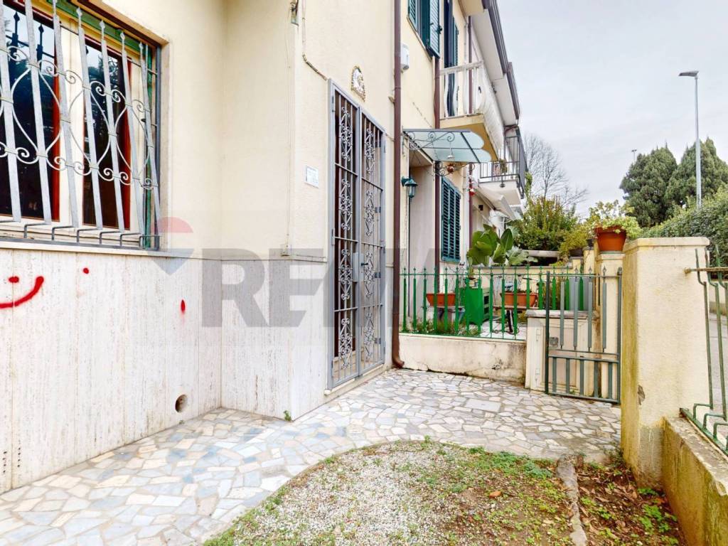 Casa indipendente a Viareggio in via Bari, 24 - Foto 2