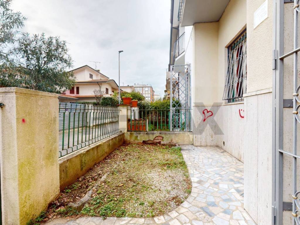 Casa indipendente a Viareggio in via Bari, 24 - Foto 3