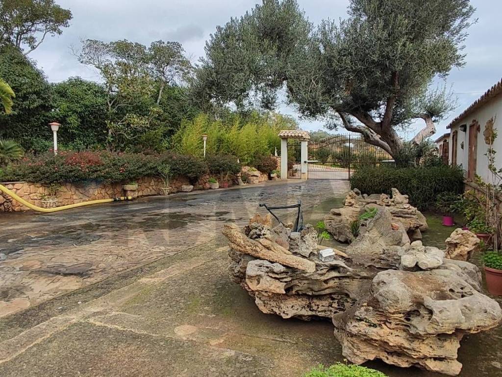 Villa a Caltagirone in CONTRADA REGALSEMI - Foto 3