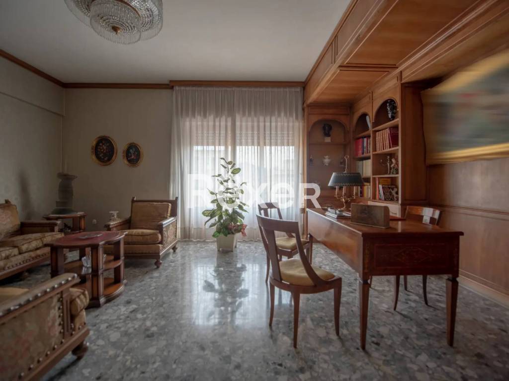 Appartamento a Caserta in Piazza Alfonso Ruggiero, 3 - Foto 2