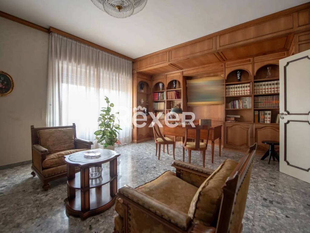 Appartamento a Caserta in Piazza Alfonso Ruggiero, 3 - Foto 3