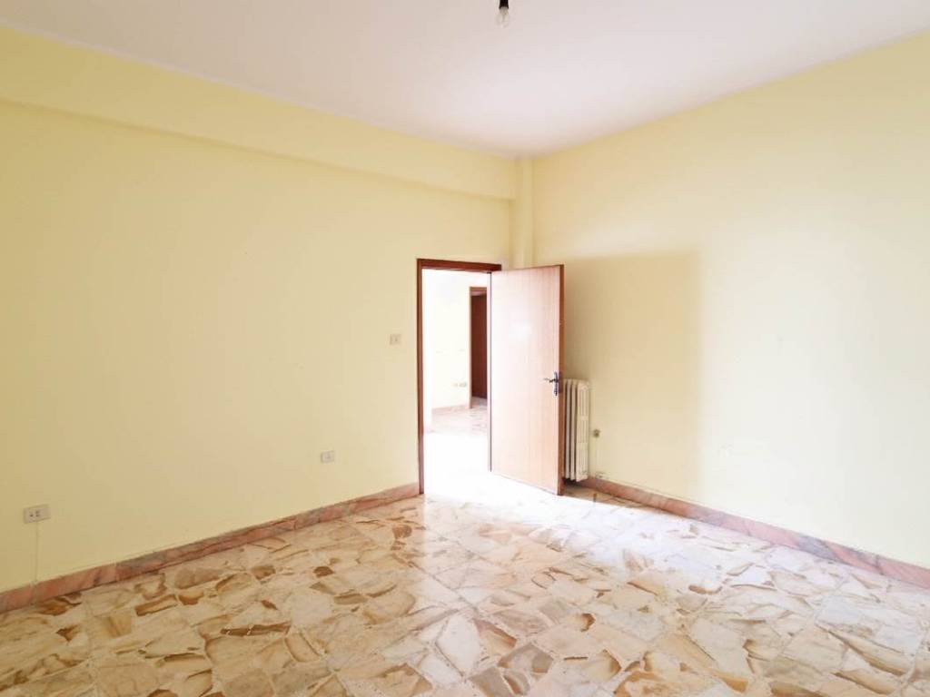 Appartamento a Mondragone in Via Fiume - Foto 3