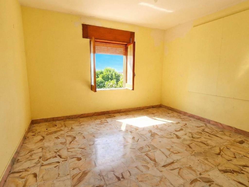 Appartamento a Mondragone in Via Fiume - Foto 4