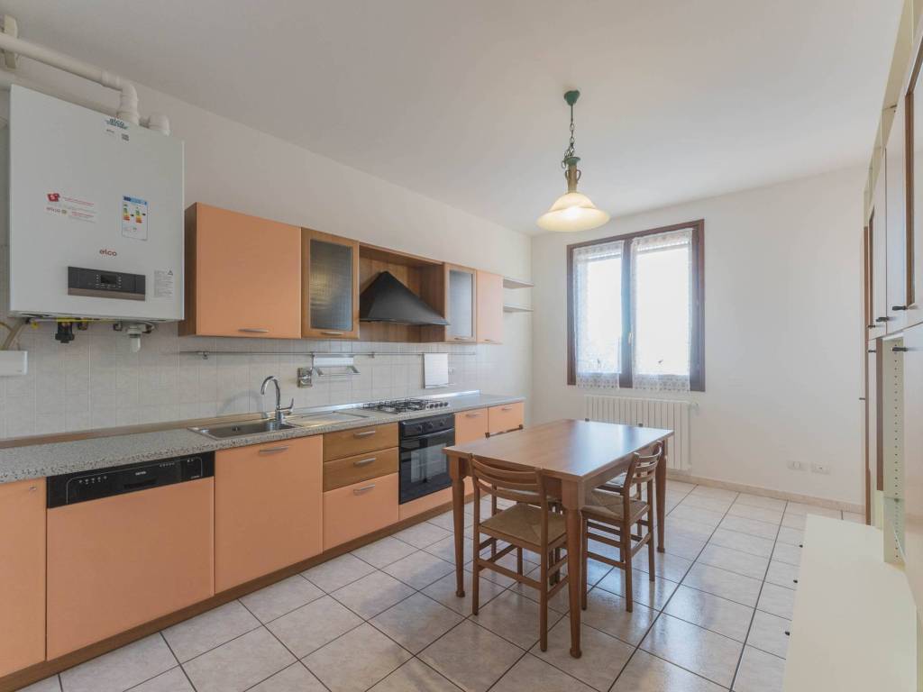 Appartamento a San pietro in casale in Via Umberto Sacchetti, 72 - Foto 5