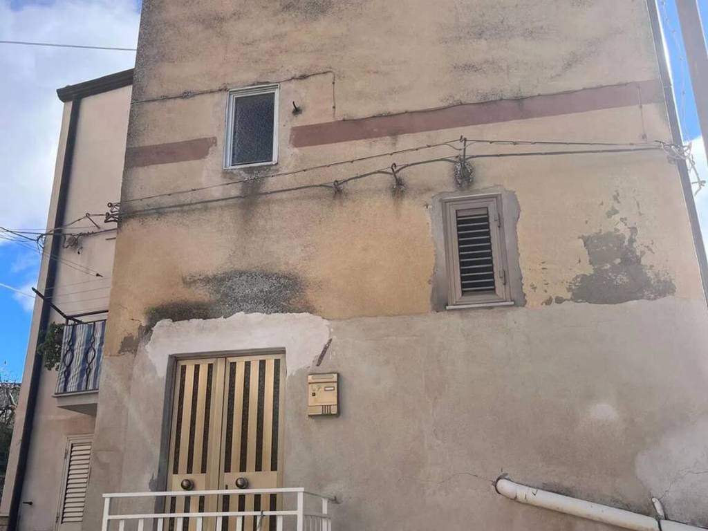 Villa a Mussomeli in Via Villalba No Number - Foto 2