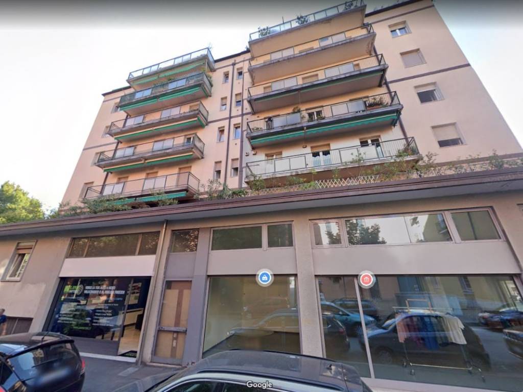Appartamento a Como in Via Francesco Anzani, 52 - Foto 2