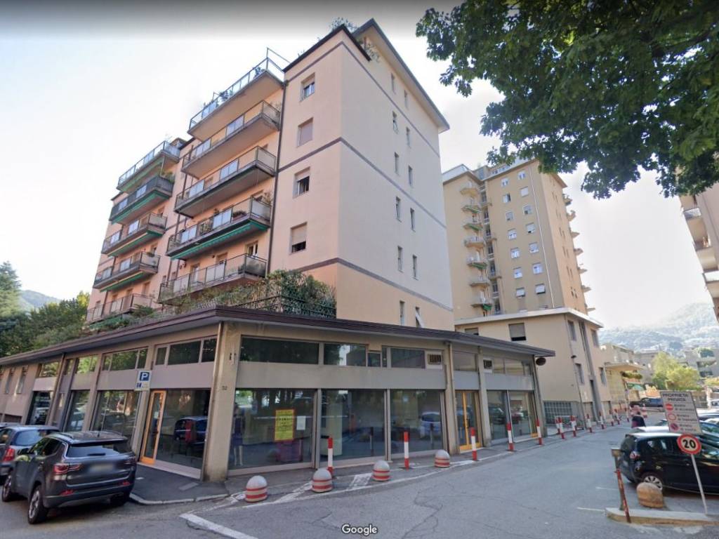 Appartamento a Como in Via Francesco Anzani, 52 - Foto 3
