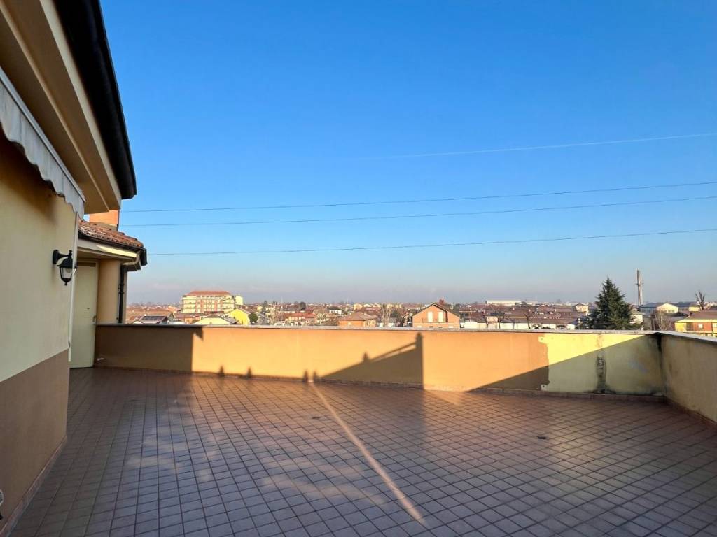 Loft / open space a Carmagnola in Via Rubatto - Foto 2