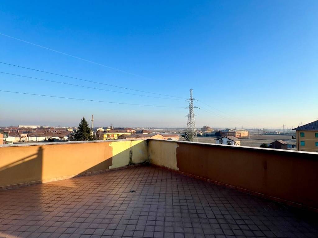 Loft / open space a Carmagnola in Via Rubatto - Foto 3