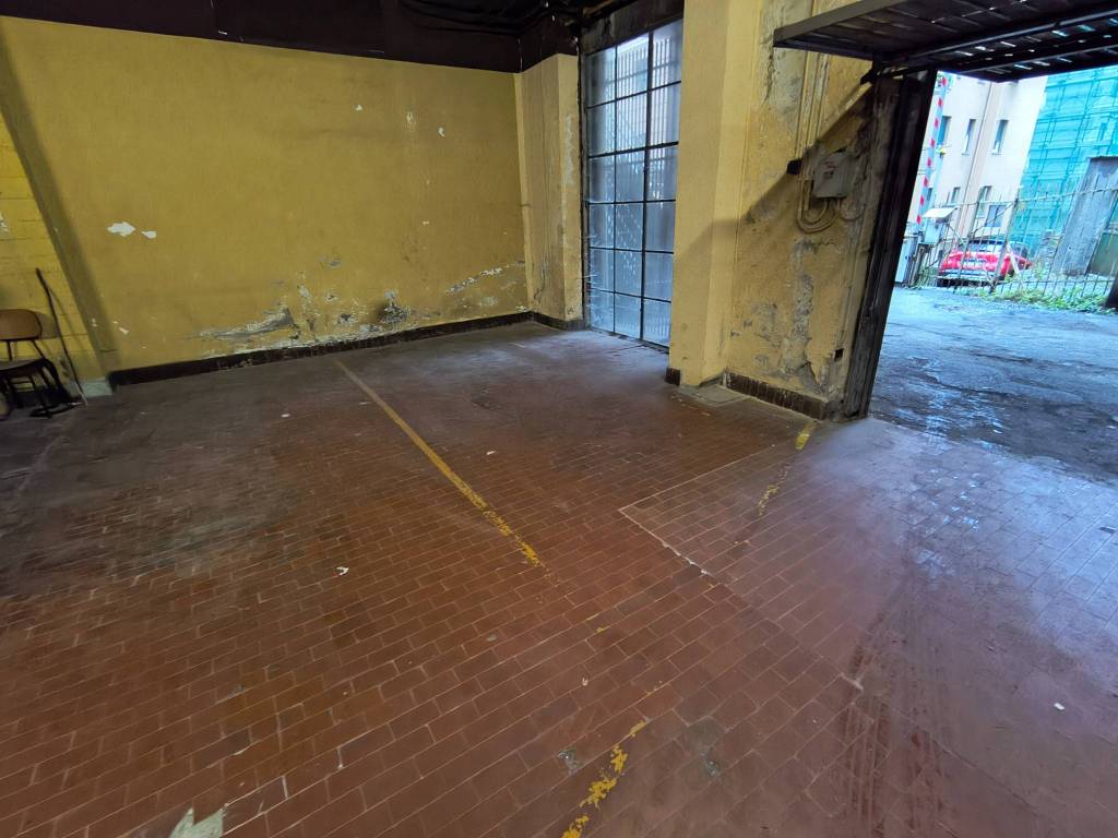 Box / garage a Genova in Via Matteo Vinzoni - Foto 4